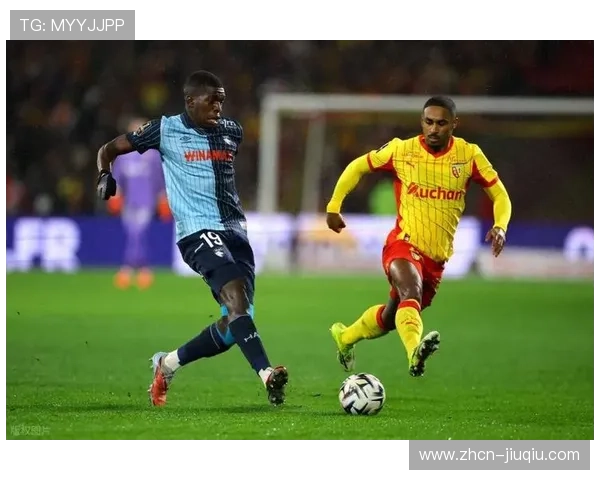 巴黎圣日耳曼领跑积分榜，但朗斯仅1分之差紧追不舍