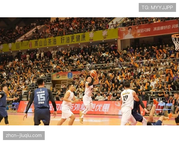 季后赛席位争夺白热化,多队加强底角三分战术演练 季后赛席位争夺白热化,多队加强底角三分战术演练